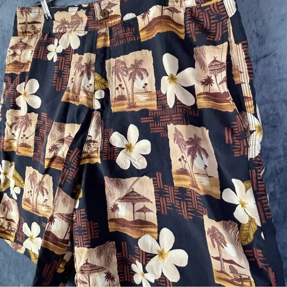 Tommy Bahama Black and Brown Flat Front Shorts